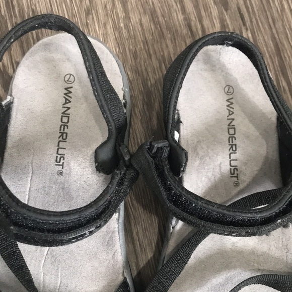 𝅺WANDERLUST black lattice Meghan sandals size 7 - Picture 3 of 9